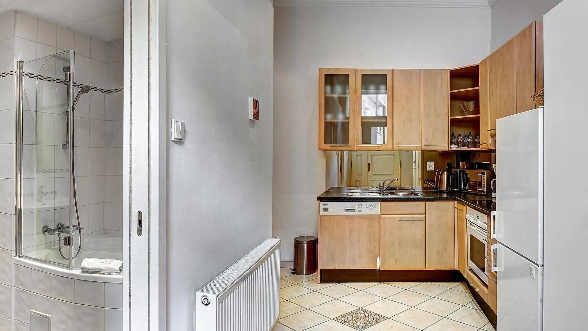 Abc Suites Praga 3*,